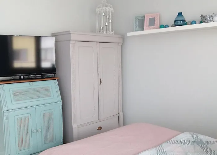 Sloneczna Przystan Apartment *